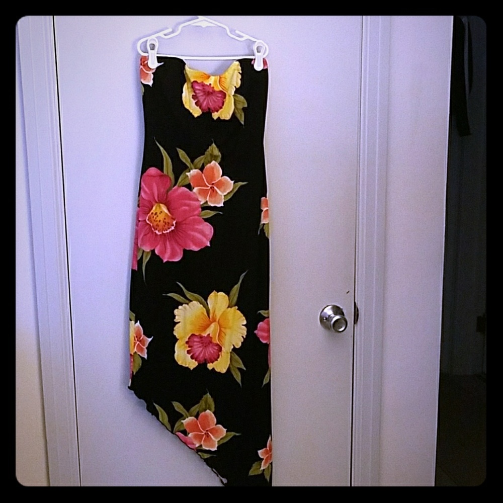 Ladies Petite Strapless Summer Dress